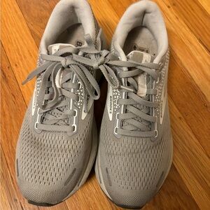 Brooks Ghost 14 size 8.5